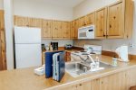 Kitchen - Expedition Station - 1 Bedroom - Keystone CO